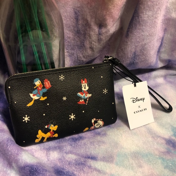 Coach x Disney Wristlet - Picture 4 of 12